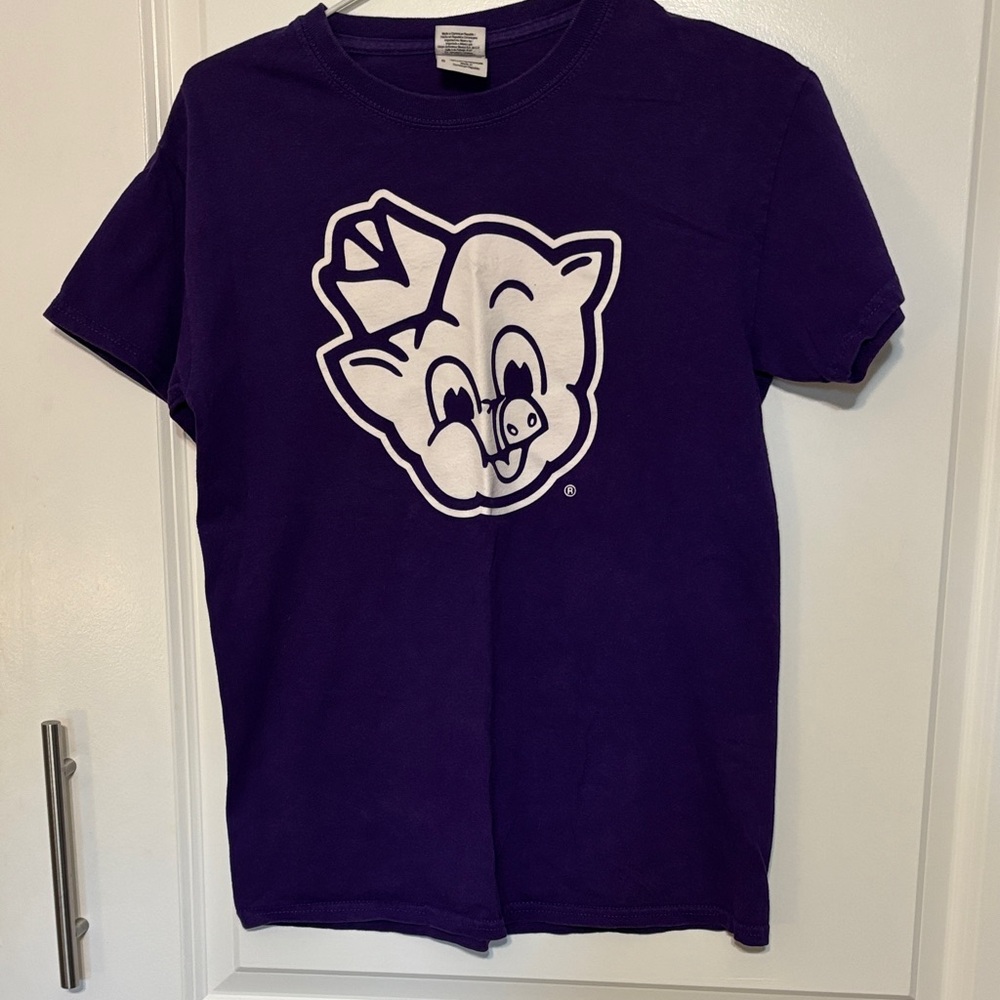 Piggly Wiggly grocery store Purple Short-Sleeve Tee with White Pig Graphic